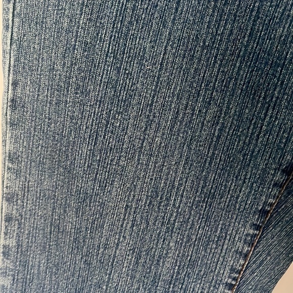 Lois Jeans Gigi Slim Straight Leg Made in Canada - Picture 4 of 12